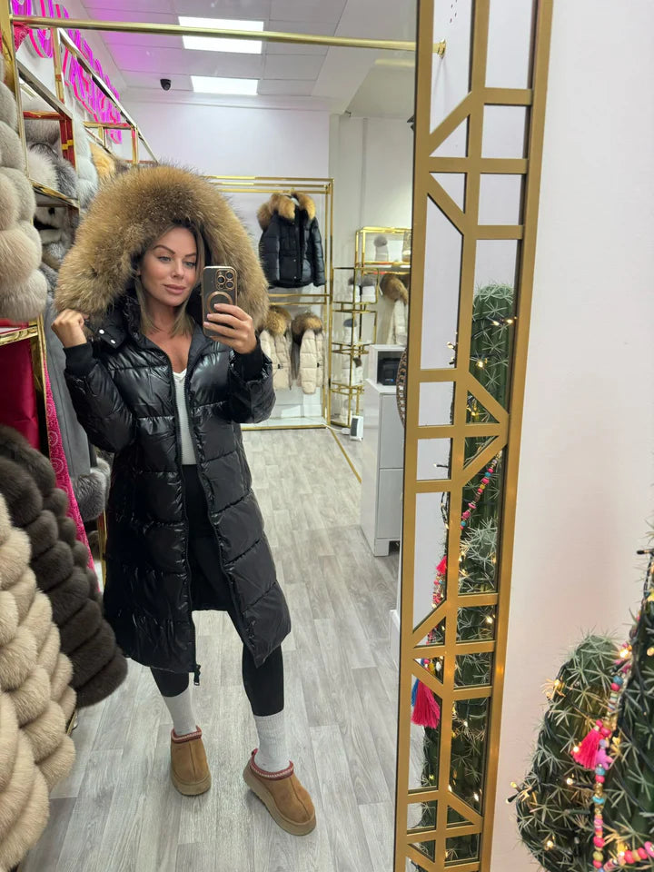 Doudoune de Luxe Laura Jane Paris ‘Val Thorens’ Mi-Longue Noir avec Capuche Naturel